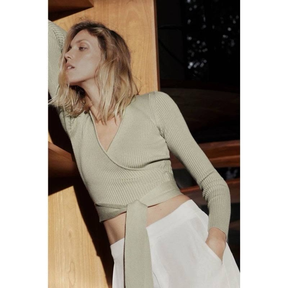 NWT - Zara knit wrap top